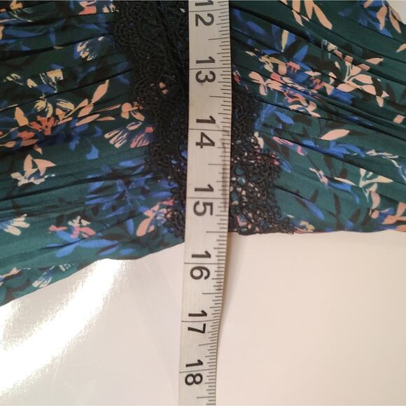 Banana Republic Pleated Layered Midi Dress Size 8 - Picture 10 of 13